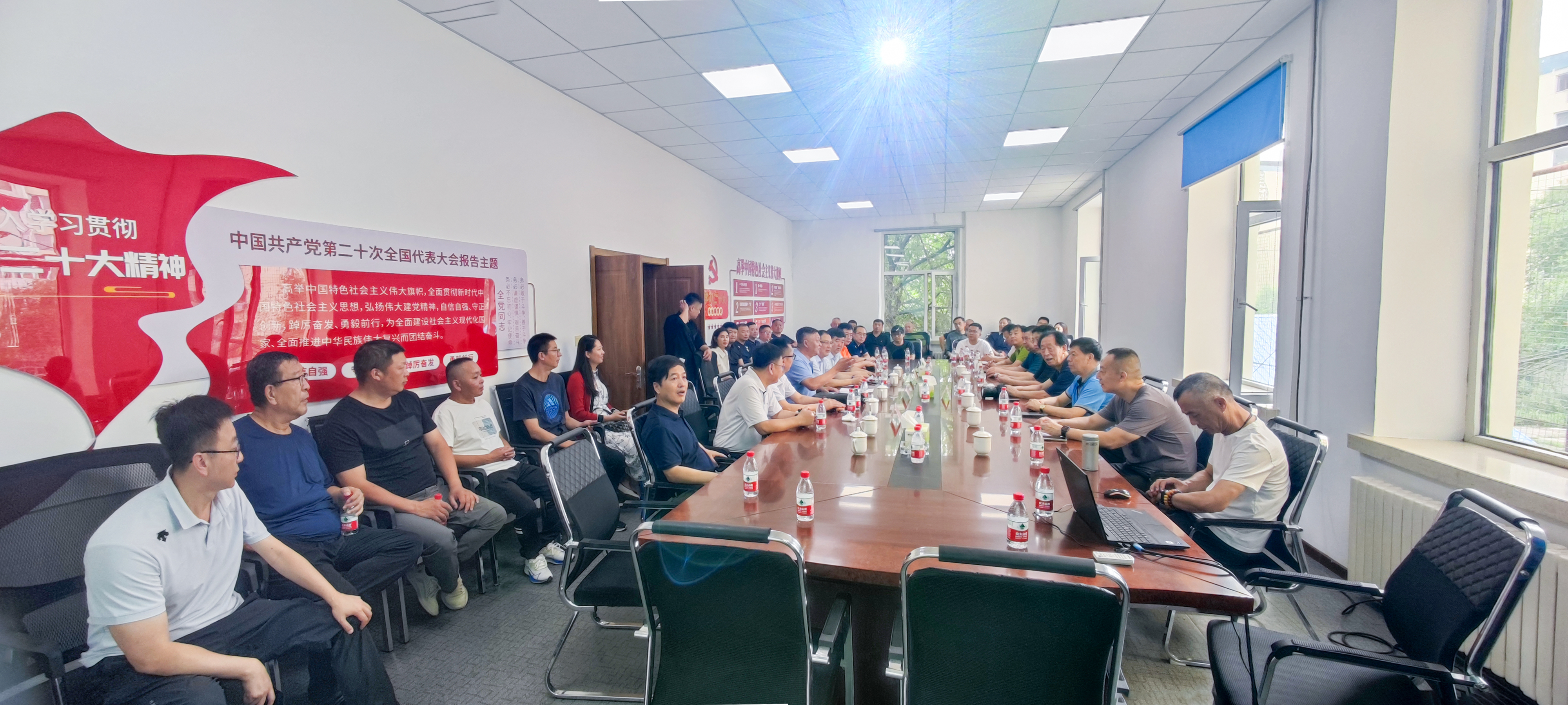 北京市供熱協會考察哈投集團智慧供熱示范項目(圖1) heying.jpg