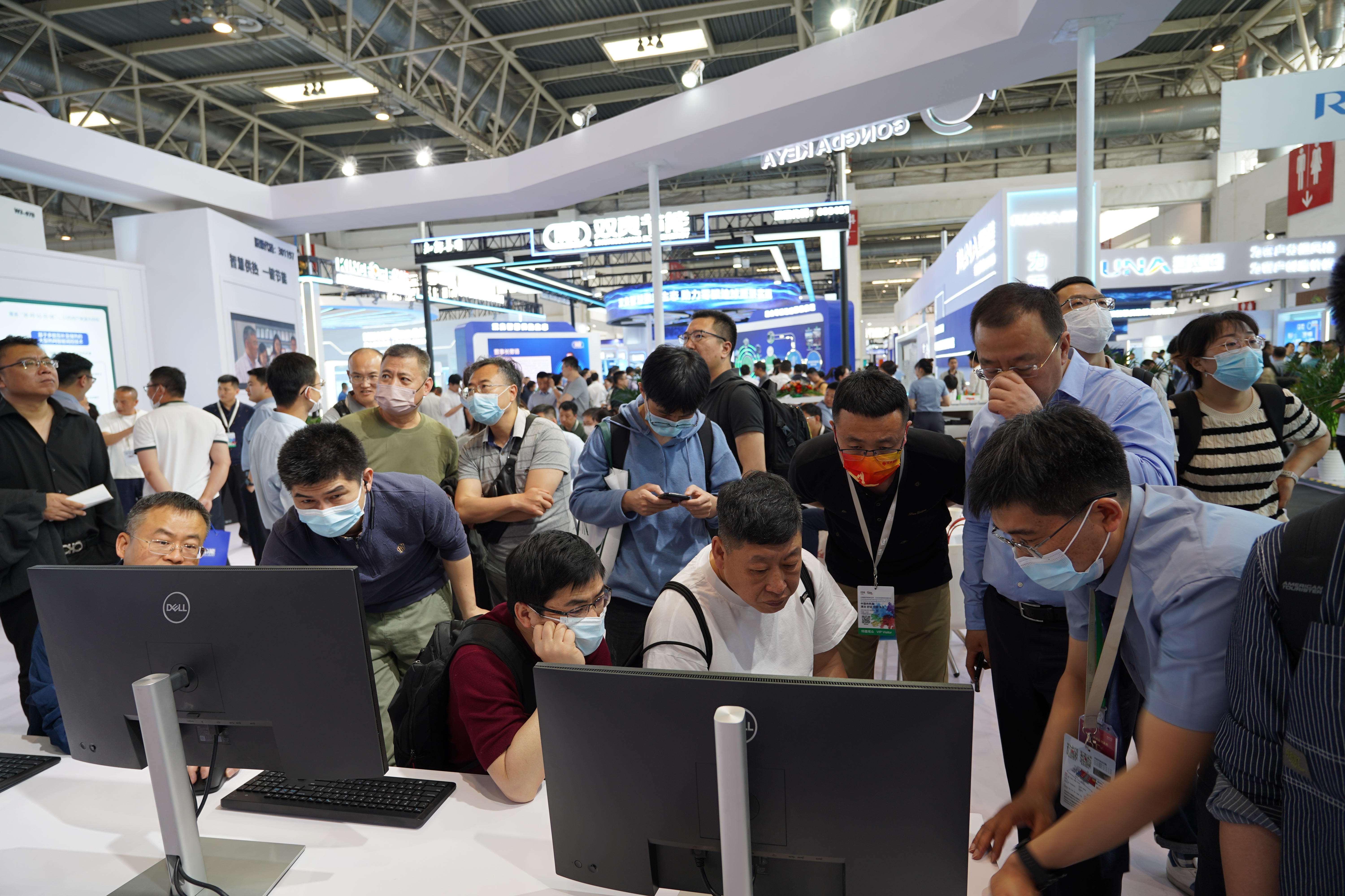 中國供熱展盛大開幕！工大科雅展位現場火爆！(圖5)